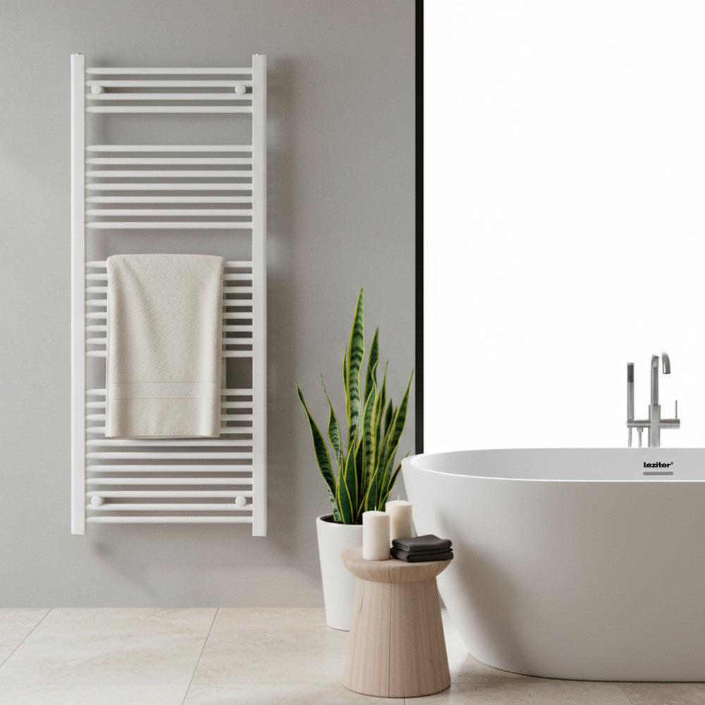 Egyenes törölközőszárító radiátor 1400x600 mm fehér
