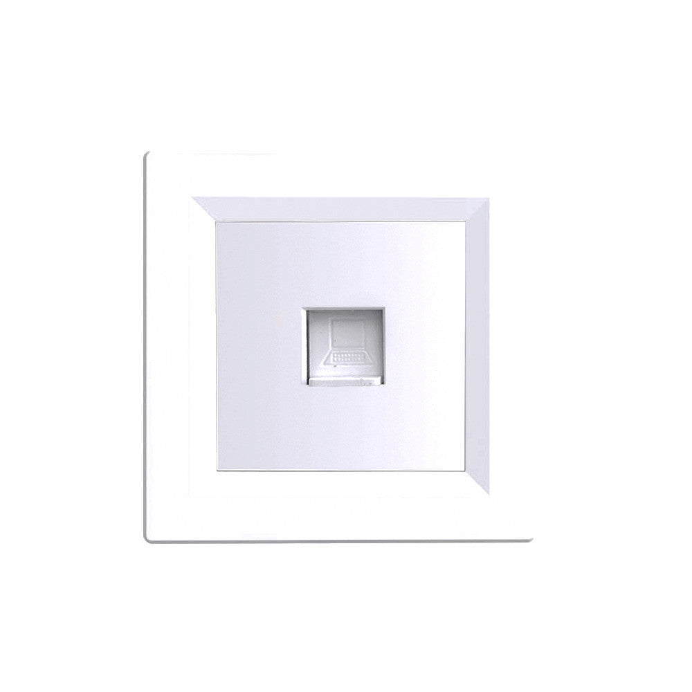 Nova UTP aljzat RJA-45 fehér kerettel